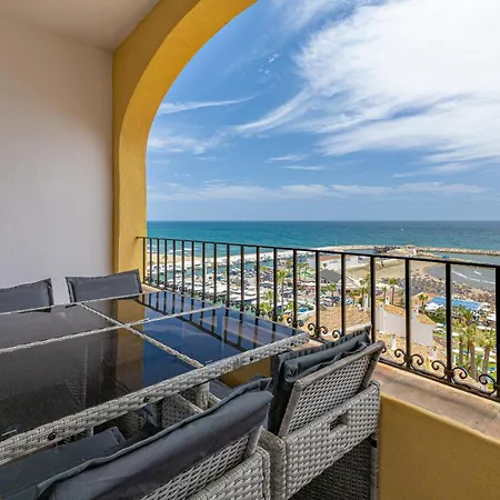 K153 Cabopino Apartament *